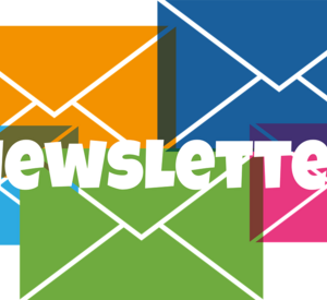 fünf bunte Briefumschläge und das Wort Newsletter