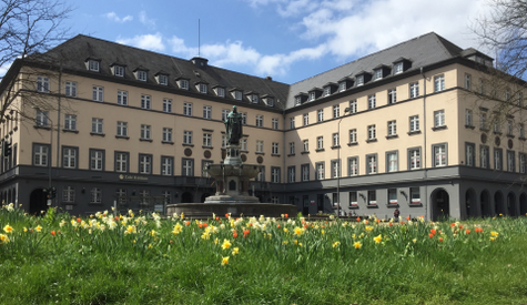 Ansicht des Seminargebäudes in Trier