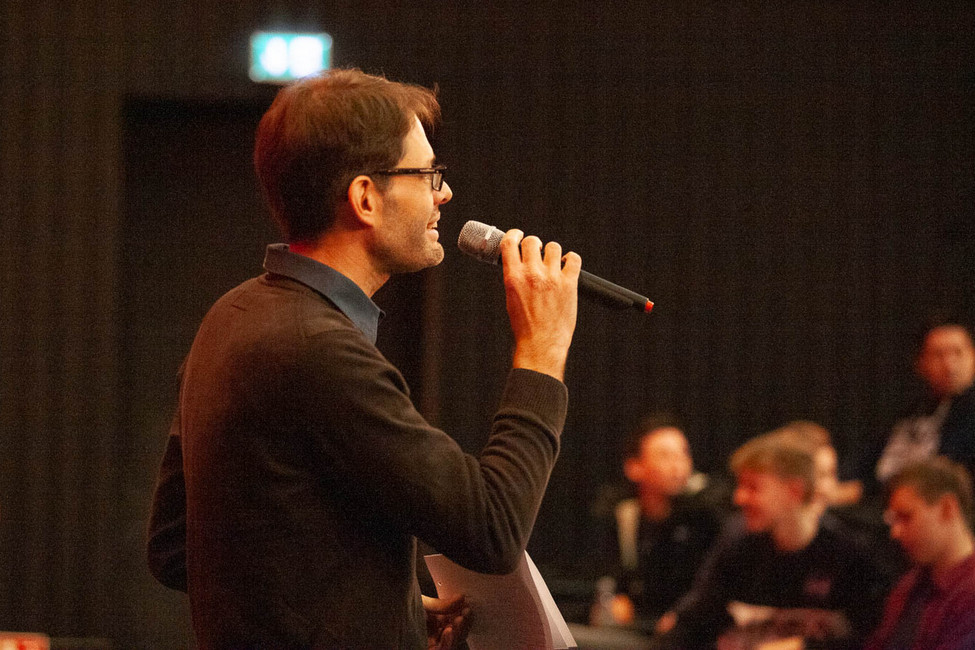 Stefan Stiletto im Gespräch mit Schülerinnen und Schüler, SchulKinoWoche RP 20218