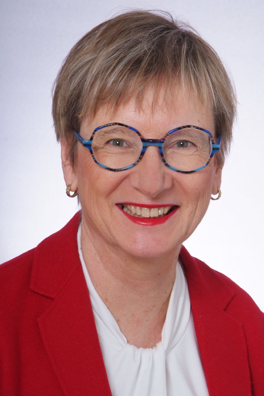 Portraitbild Dr. Birgit Pikowsky